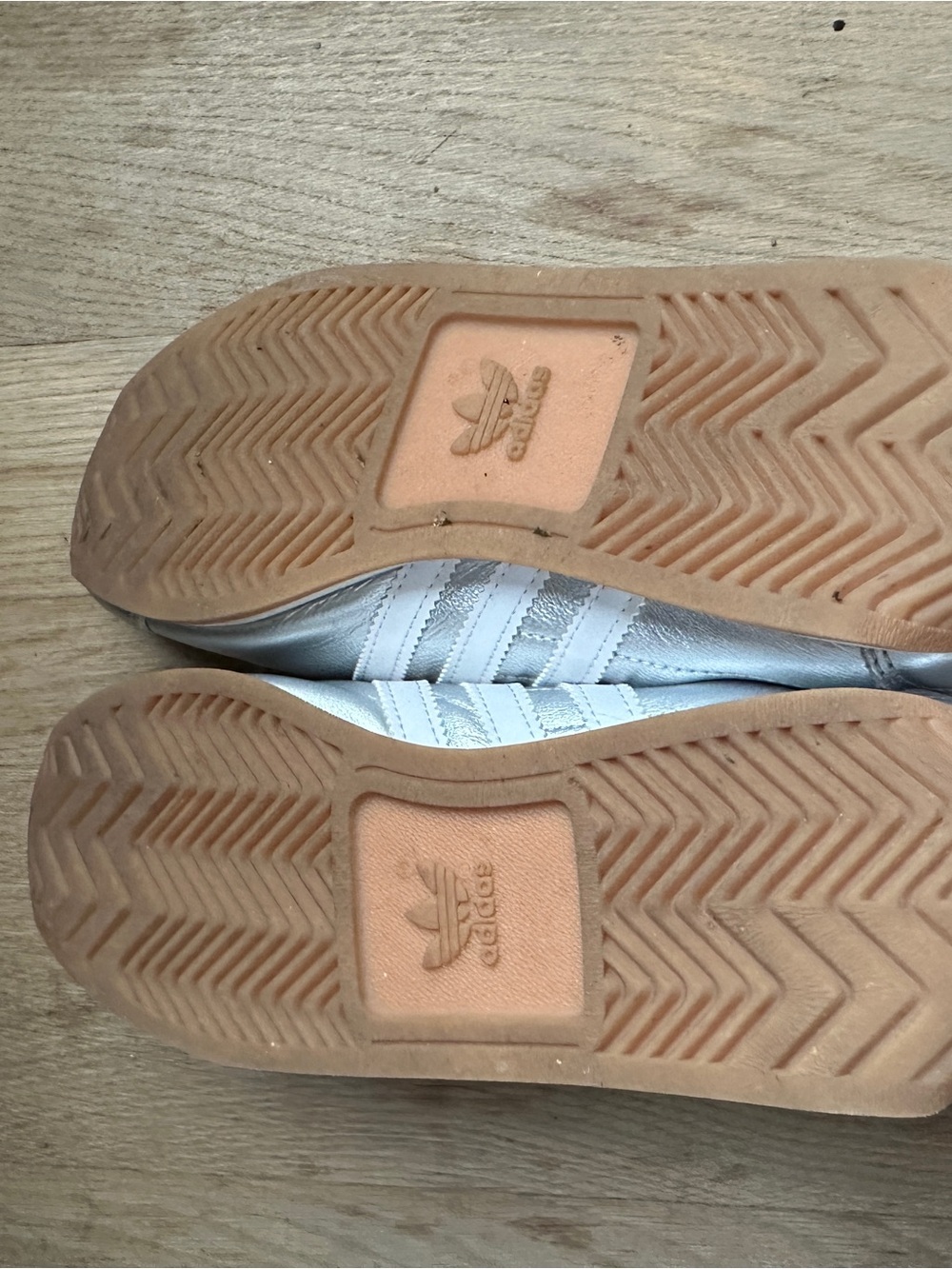 Adidas Country OG 'Silver Metallic' Sneakers - Size 7 (EU 38 2/3) Robot - Picture 7 of 9